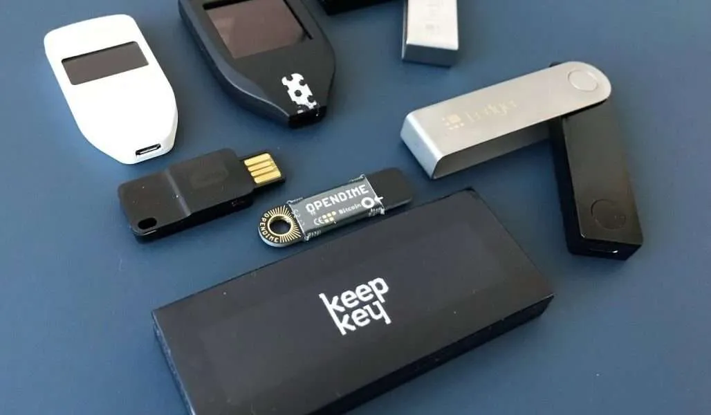 how to buy bitcoin and put in hardware wallet