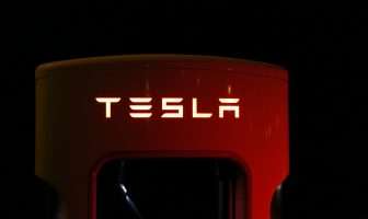 Tesla verkauft 75% seiner Bitcoins – Cashflow-Probleme?